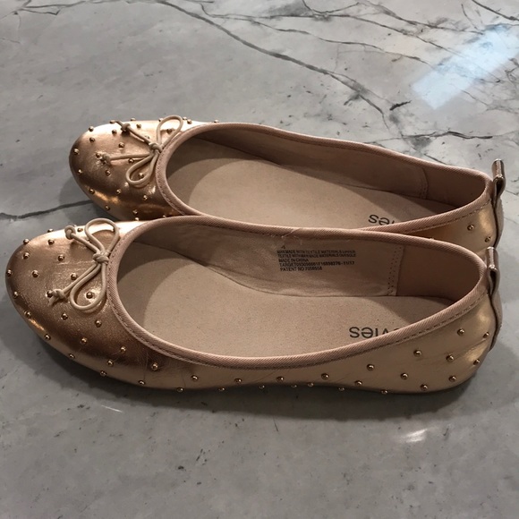 Stevies Rose Gold Flats - Picture 5 of 8